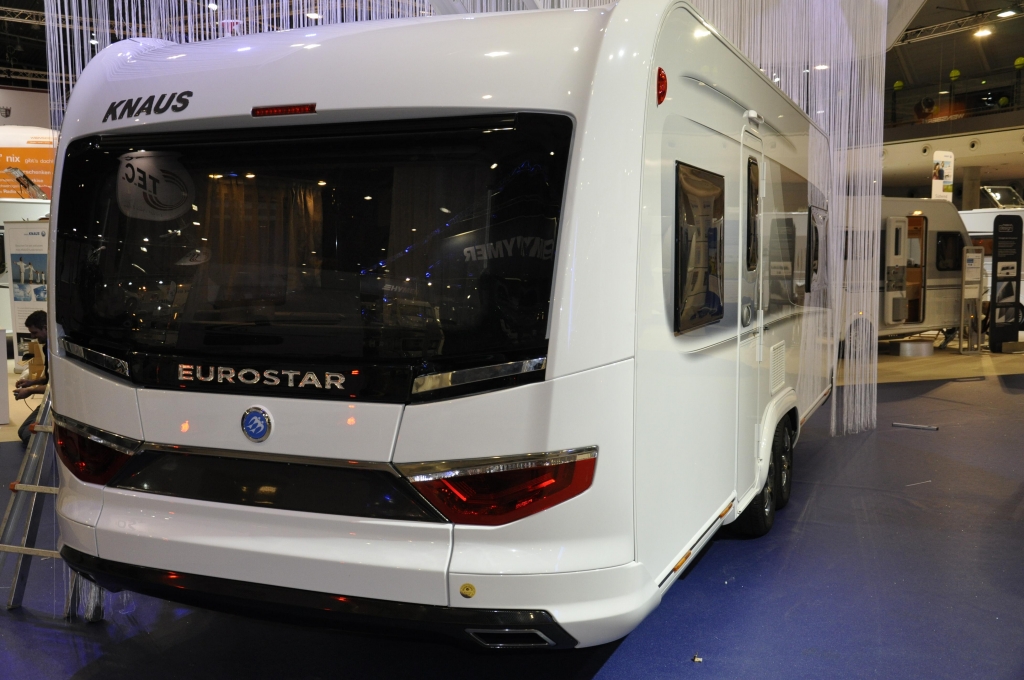 CMT Stuttgart 2013: Caravans – Flaggschiffe und praktische Wohnanhänger