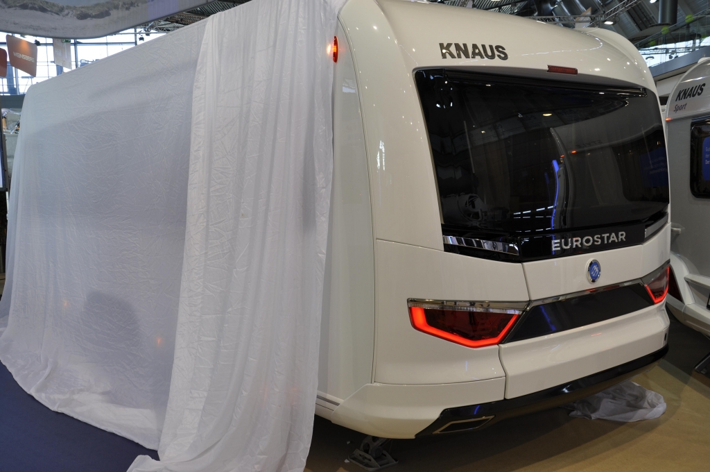 CMT Stuttgart 2013: Caravans – Flaggschiffe und praktische Wohnanhänger