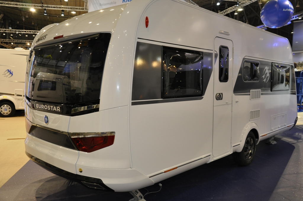 CMT Stuttgart 2013: Caravans – Flaggschiffe und praktische Wohnanhänger