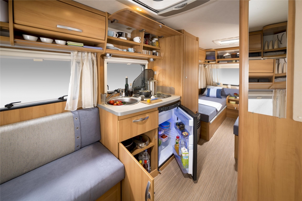 CMT Stuttgart 2013: Hymer Eriba Nova Light – Leichtgewicht unter den Campern