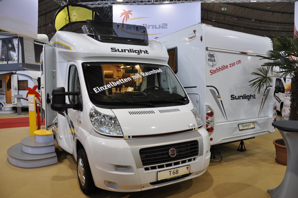 CMT Stuttgart 2013: Von der Landyacht bis zum Kastenwagen