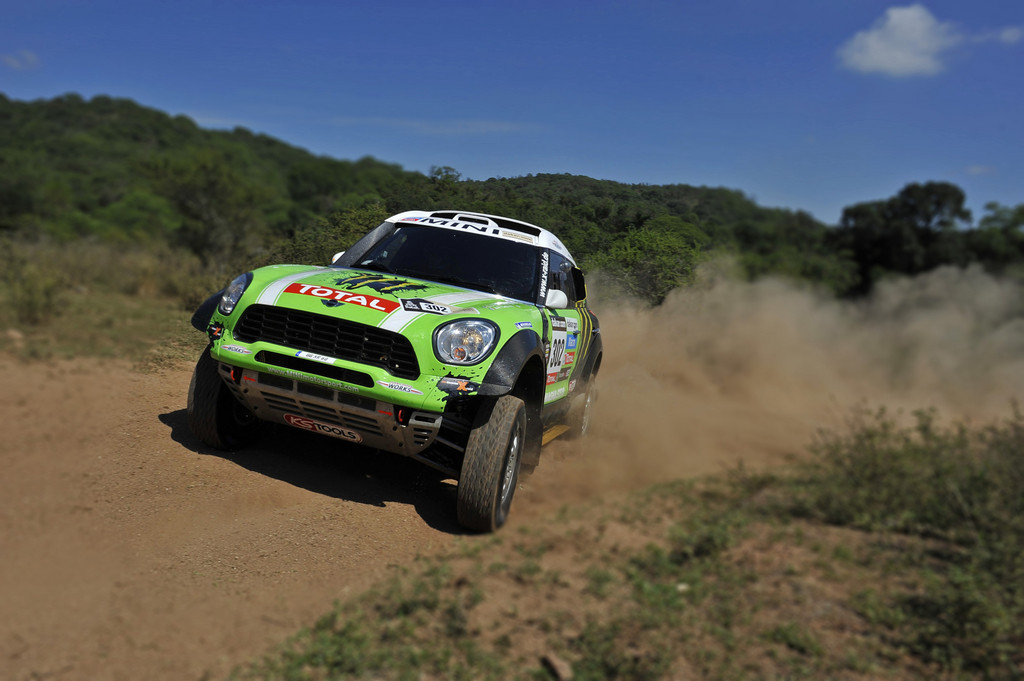 Dakar 2013: Peterhansel und Barreda vorne mit dabei