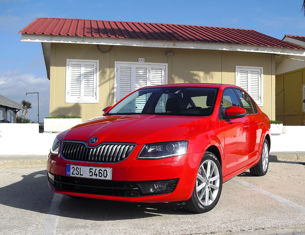 Das passt: Skoda kündigt neuen Octavia für Februar an / Kombi und RS folgen
