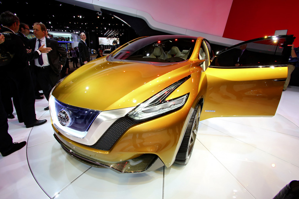 Detroit 2013: Crossover-Hybrid Nissan Resonance Concept feiert Premiere
