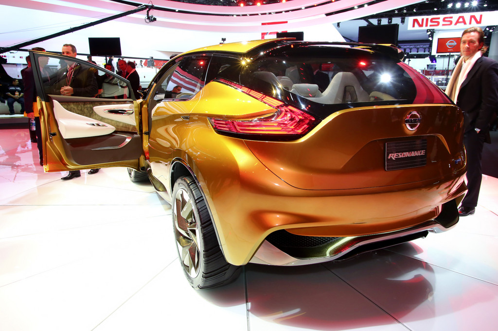 Detroit 2013: Crossover-Hybrid Nissan Resonance Concept feiert Premiere