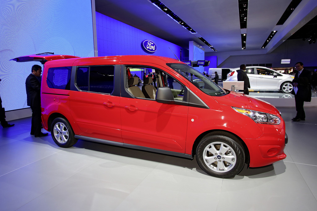 Detroit 2013: Ford Transit als runde Sache