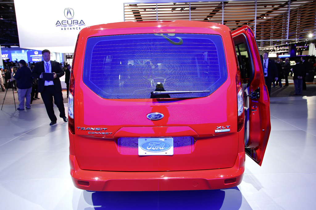 Detroit 2013: Ford Transit als runde Sache