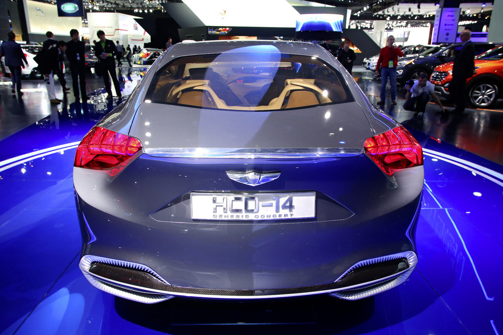 Detroit 2013: Hyundai stellt HCD-14 Genesis vor