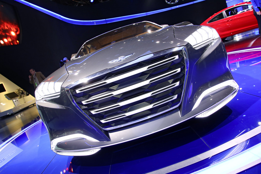 Detroit 2013: Hyundai stellt HCD-14 Genesis vor