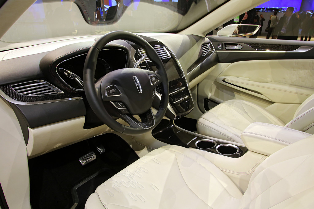Detroit 2013: Lincoln zeigt SUV-Konzept MKC