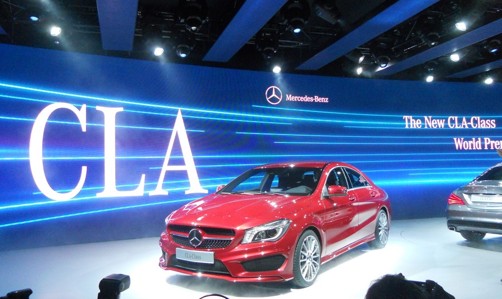 Detroit 2013: Mercedes-Benz CLA-Klasse begründet neues Segment