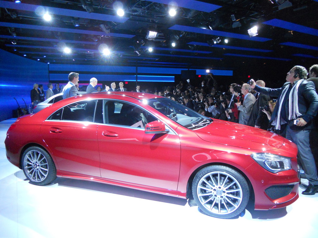 Detroit 2013: Mercedes-Benz CLA-Klasse begründet neues Segment