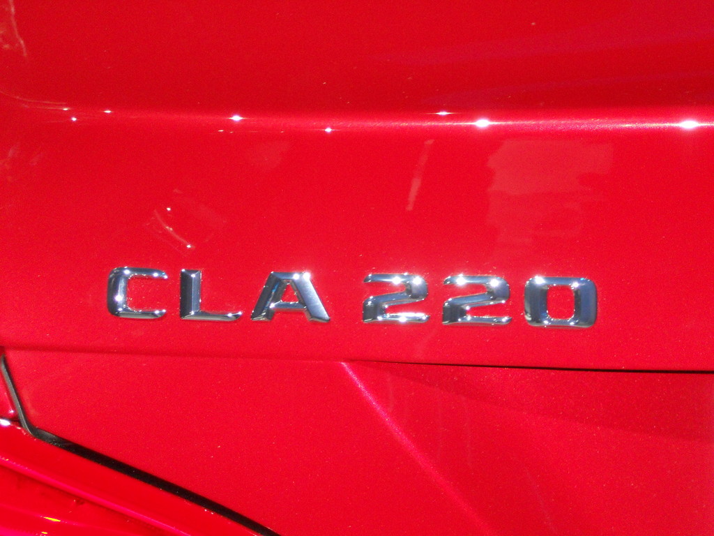 Detroit 2013: Mercedes-Benz CLA-Klasse begründet neues Segment