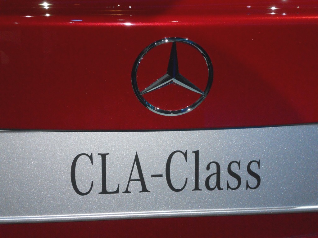Detroit 2013: Mercedes-Benz CLA-Klasse begründet neues Segment