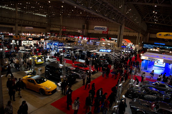 Die Schönen und die Beaster - Tokyo Auto Salon 2013
