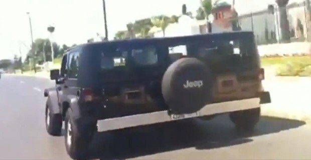 Doppelter Jeep Wrangler