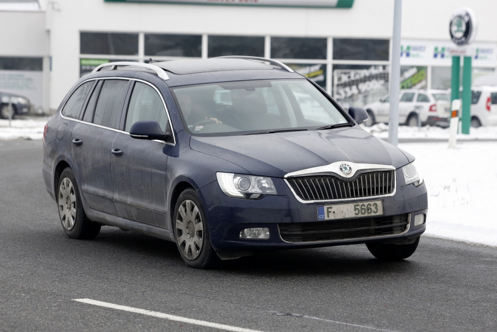 Erwischt: Erlkönig Skoda Superb Facelift