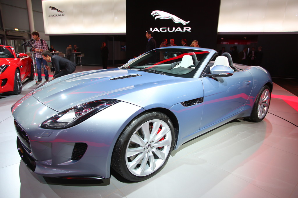Jaguar F-Type und neuer Range Rover sollen Absatz beschleunigen