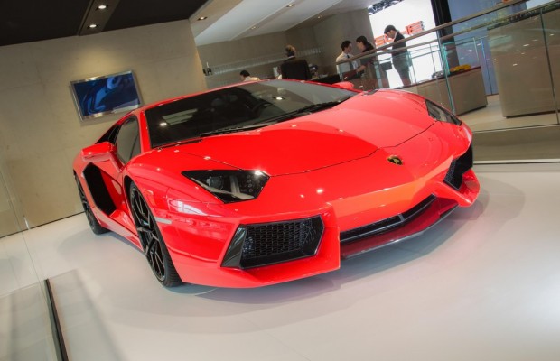 Lamborghini auf der Überholspur