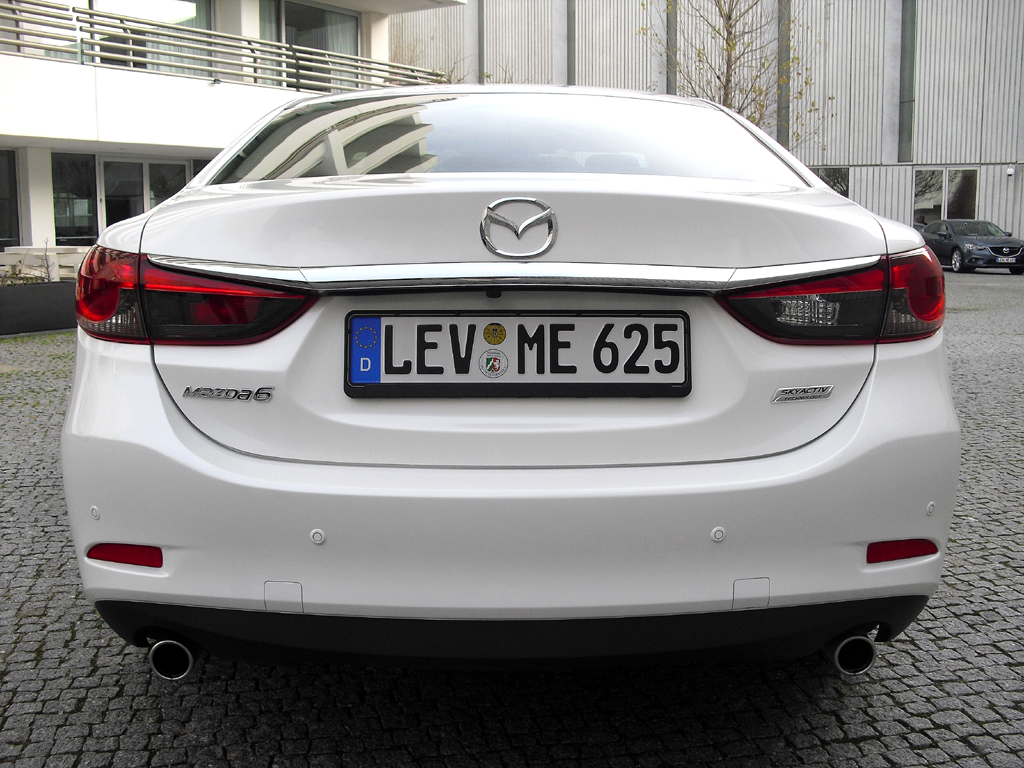 Mazda6: Selbst die Heckpartie wirkt gelungen. 