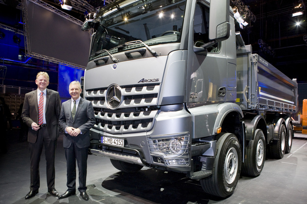 Mercedes-Benz präsentiert den neuen Arocs
