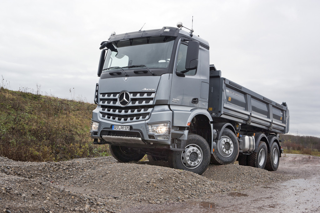 Mercedes-Benz präsentiert den neuen Arocs