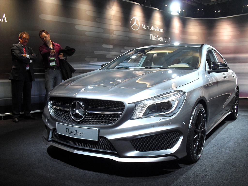 Mercedes kündigt Marktstart des viertürigen CLA-Coupés für April an
