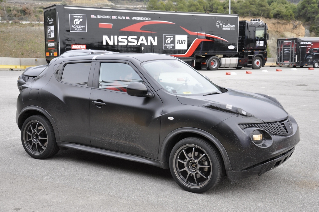 Nissan Juke Nismo: Volks-Racer mit 200 PS und Vollausstattung | Erste Abstimmungsfahrten mit dem Nissan Juke Nismo II: Die II. Generation soll deutlich nachgeschärft werden.