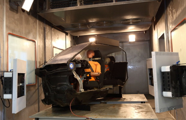 TÜV Süd nimmt Airbag-Testlabor in Tschechien in Betrieb