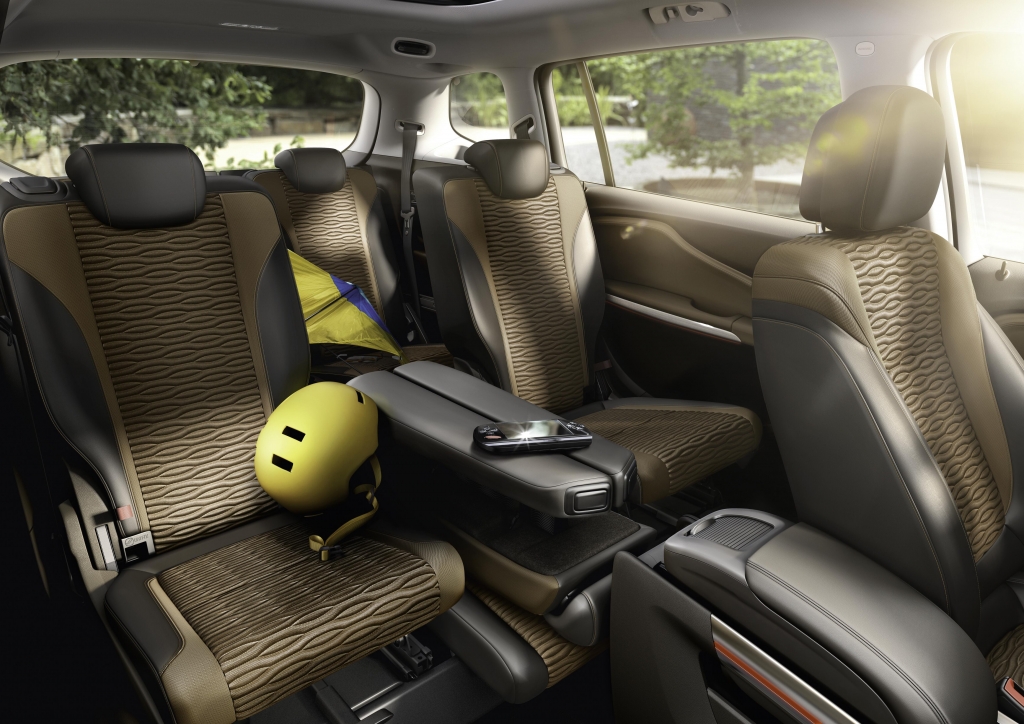 Test Opel Zafira Tourer Sport 2.0 CDTI: Kompakt-Van auf Mittelklasse-Niveaus