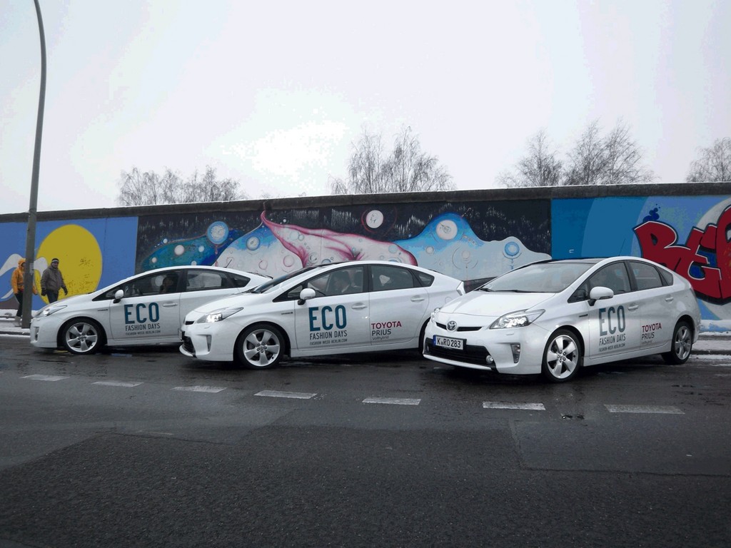 Toyota stellt die Flotte bei den Eco Fashion Days in Berlin