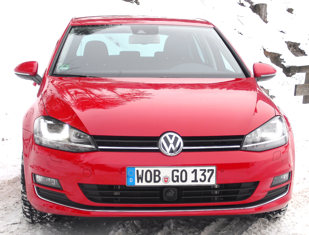VW Golf 4Motion: Blick auf die Frontpartie. 