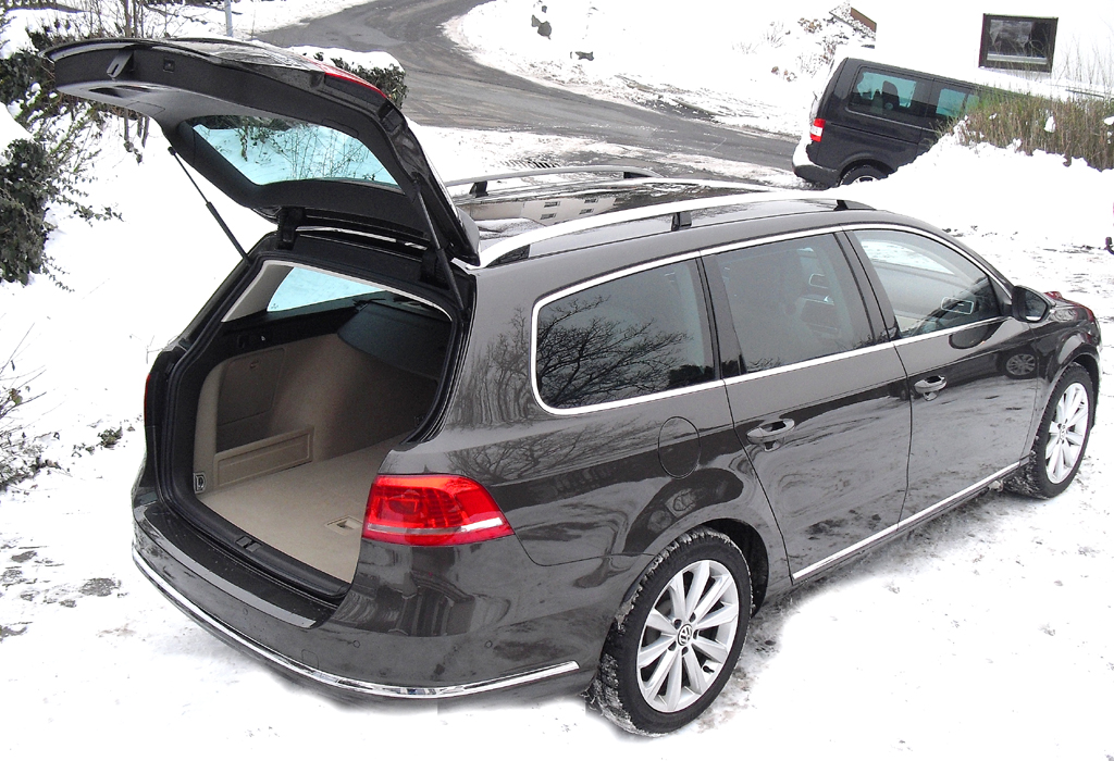 VW Passat Variant: Das Gepäckabteil der Allradversion fasst noch stattliche 588 bis 1716 Liter. 