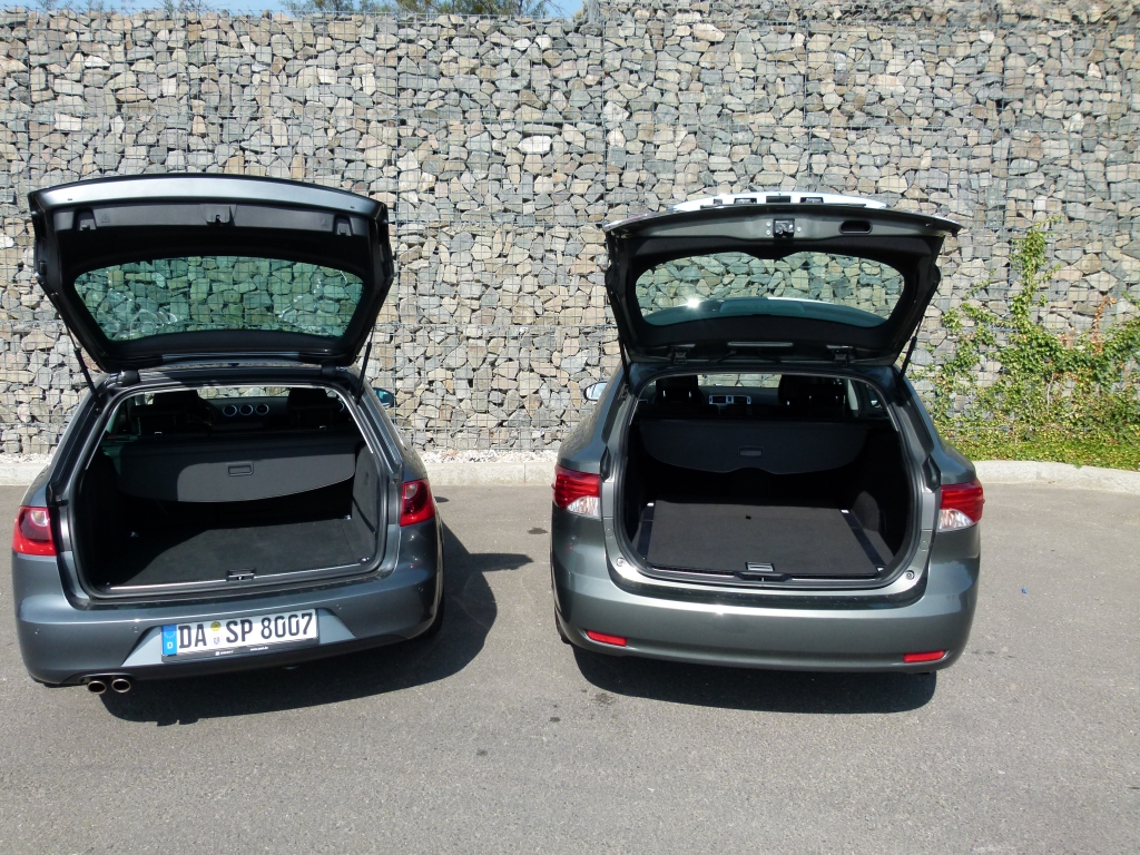 Vergleich Seat Exeo ST und Toyota Avensis Combi – Spanische Emoción trifft Japanische Gelassenheit  