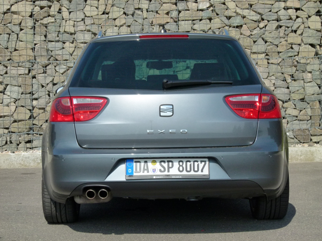Vergleich Seat Exeo ST und Toyota Avensis Combi – Spanische Emoción trifft Japanische Gelassenheit  