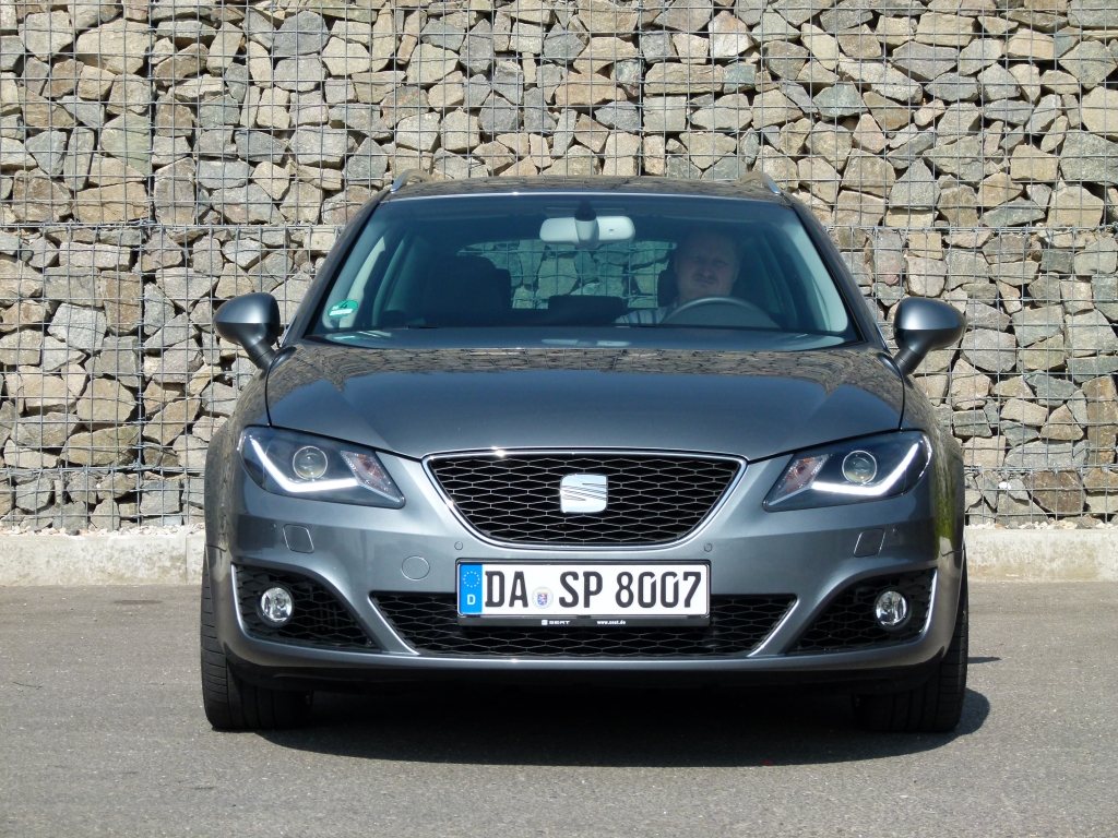 Vergleich Seat Exeo ST und Toyota Avensis Combi – Spanische Emoción trifft Japanische Gelassenheit  