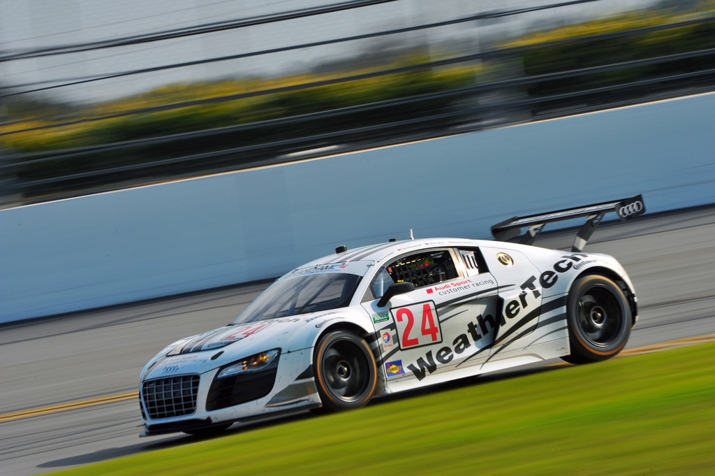 Vier Audi R8 Grand-Am in Daytona am Start