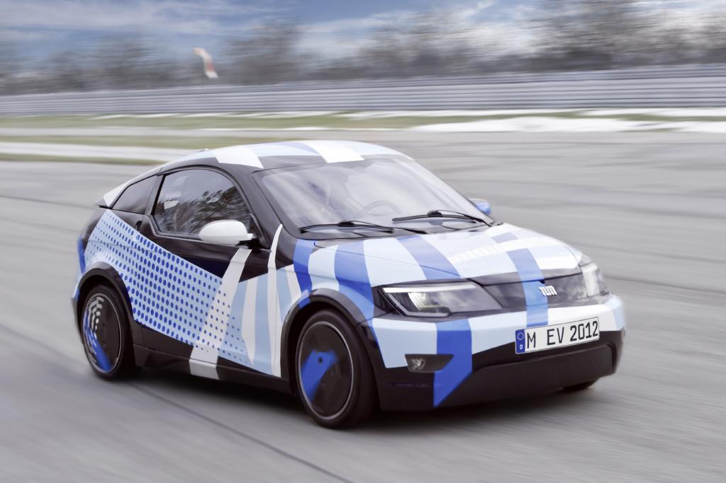 Visio.M-Projekt - Elektromobil mit Karbonhülle