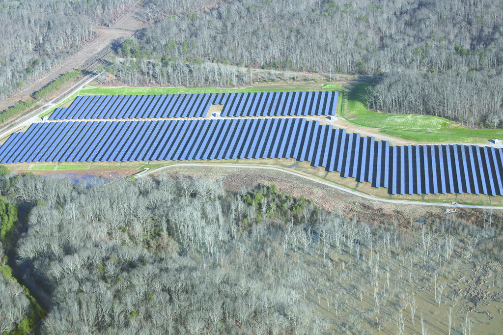 Volkswagen eröffnet Solarpark in den USA