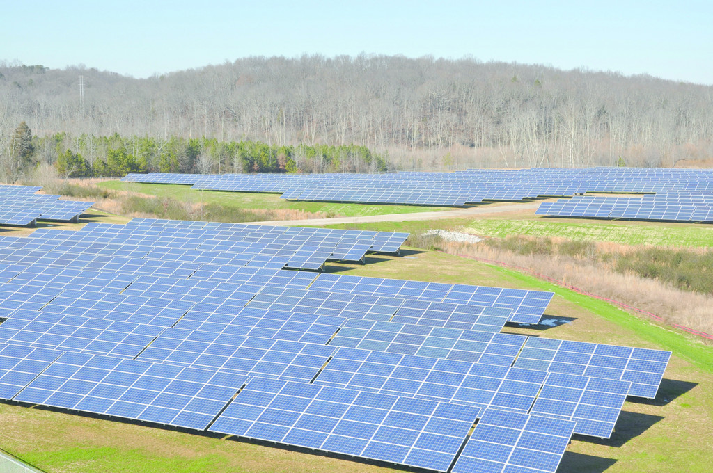 Volkswagen eröffnet Solarpark in den USA