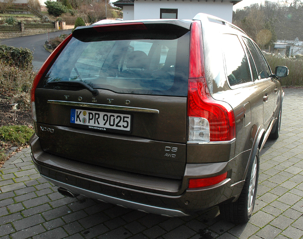 Volvo XC90: Blick auf die Heckpartie. 