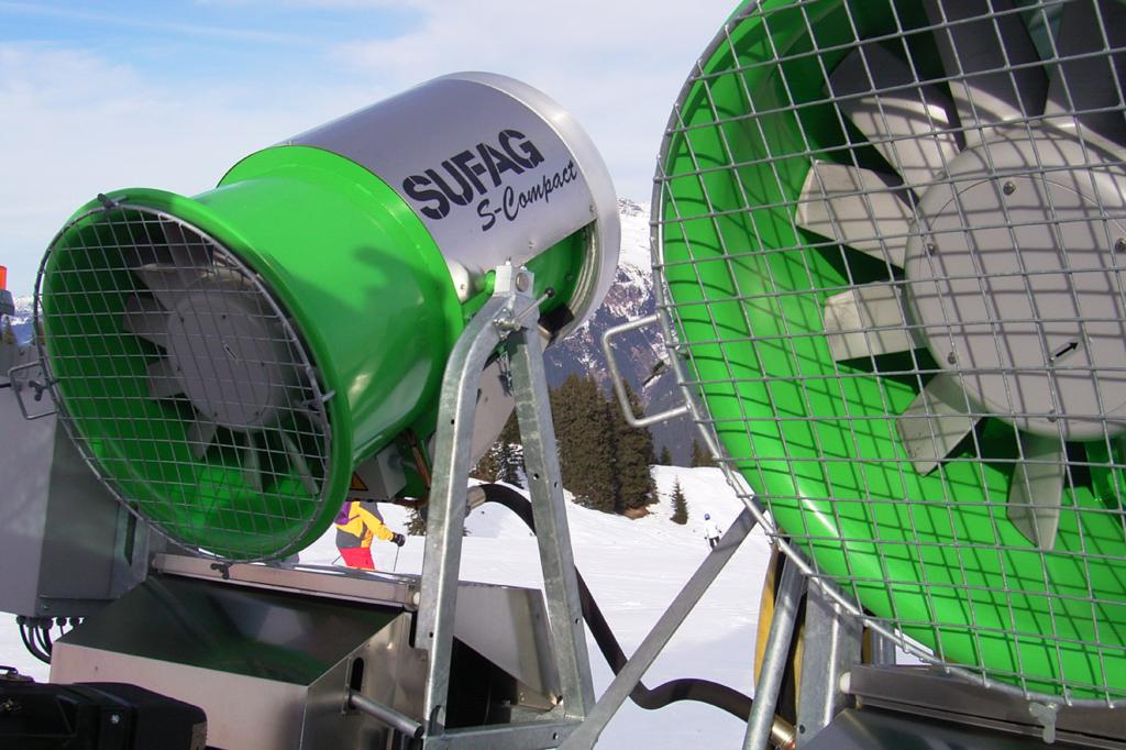 Von 3 bis 20 Grad minus können die Sufag-Propellermaschinen Schnee erzeugen