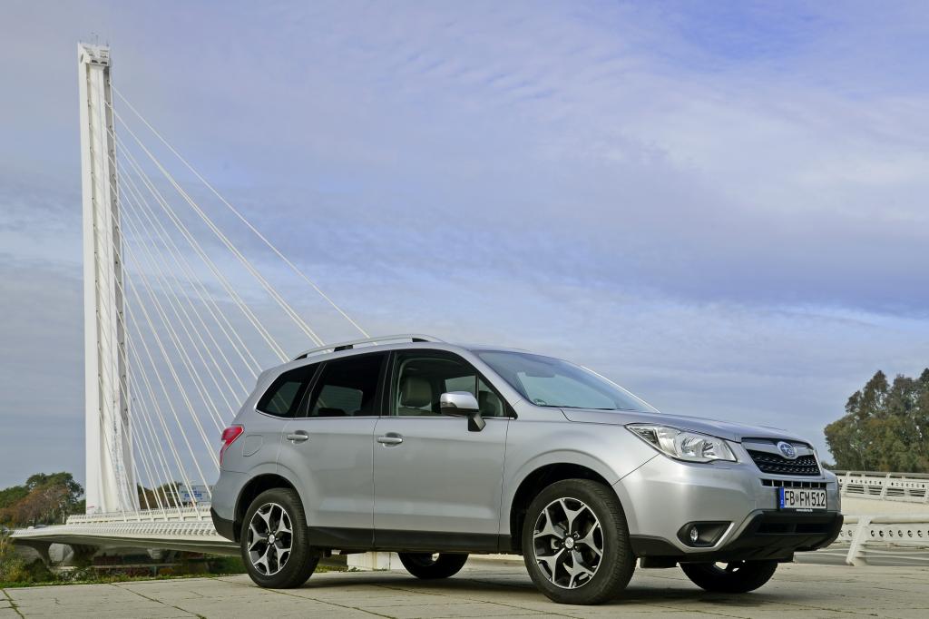 Wie gehabt gibt es für das SUV die zwei bekannten Boxermotoren, einen 2,0-Liter-Benziner mit 110 kW/150 PS sowie den gleichgroße