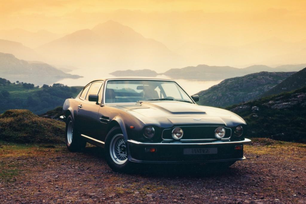 Aston Martin Vantage 1977