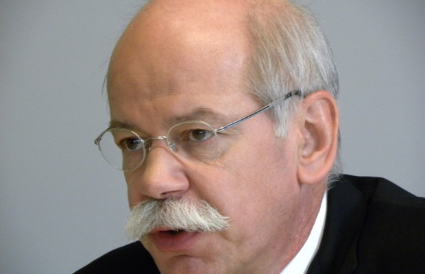 Aufsichtsrat bestätigt Zetsche und Weber