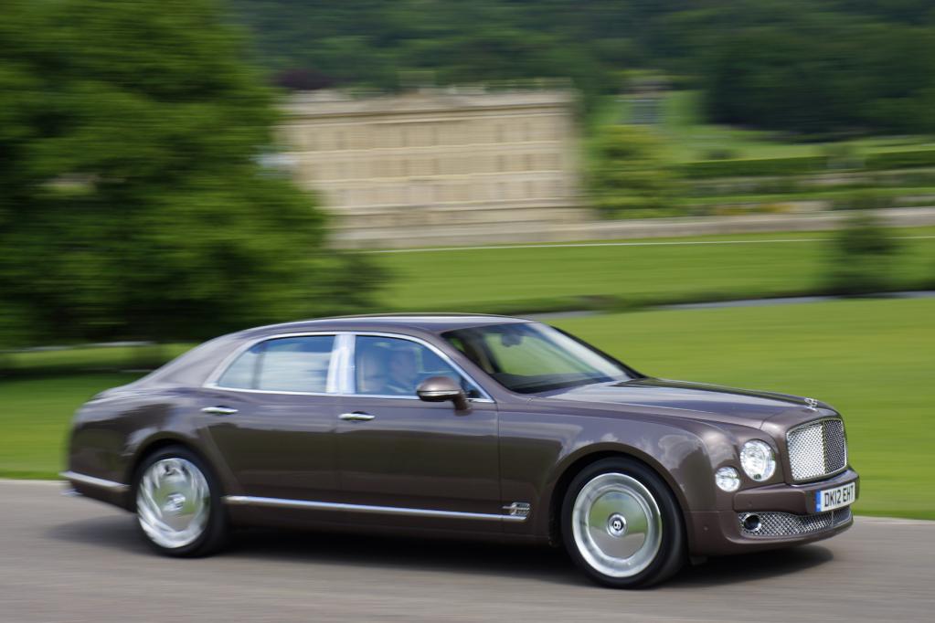 Bentley frischt die Luxus-Limousine Mulsanne auf. 
