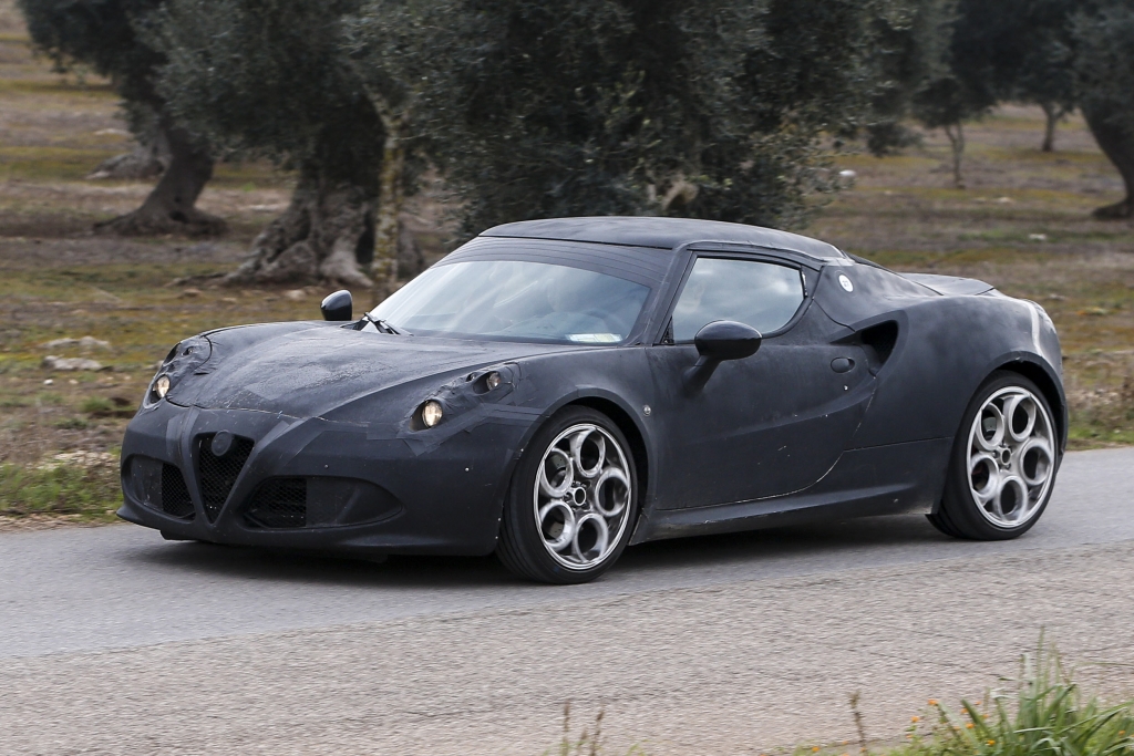 Erwischt: Erlkönig Alfa Romeo 4C - Kraftvolles Fliegengewicht