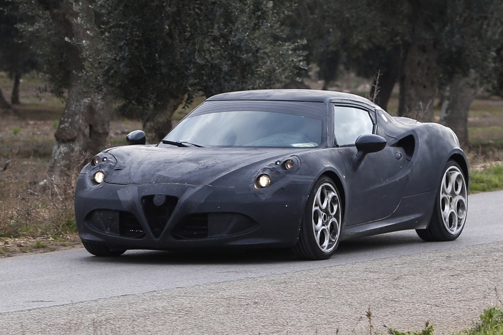 Erwischt: Erlkönig Alfa Romeo 4C - Kraftvolles Fliegengewicht