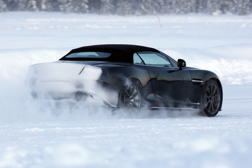 Erwischt: Erlkönig Aston Martin Vanquish Volante  - Nach oben offen