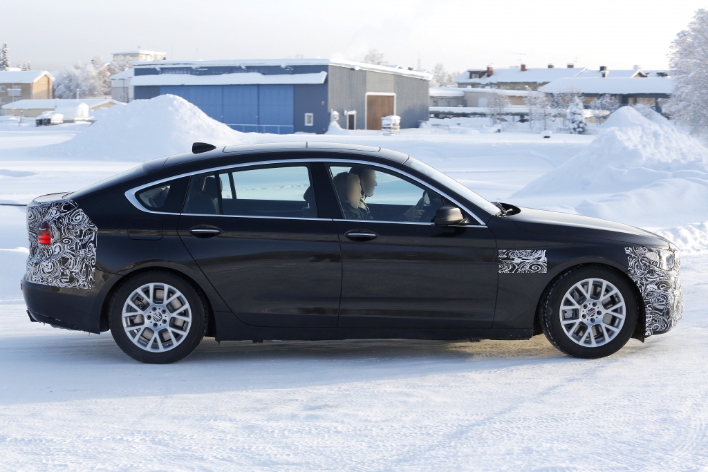 Erwischt: Erlkönig BMW 5er GT – Retusche am Raumschiff